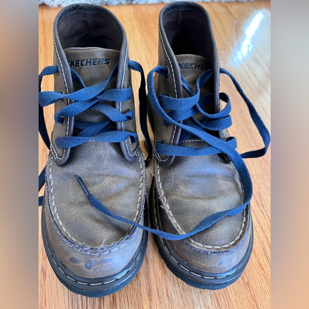 Sketchers brown boots size 2